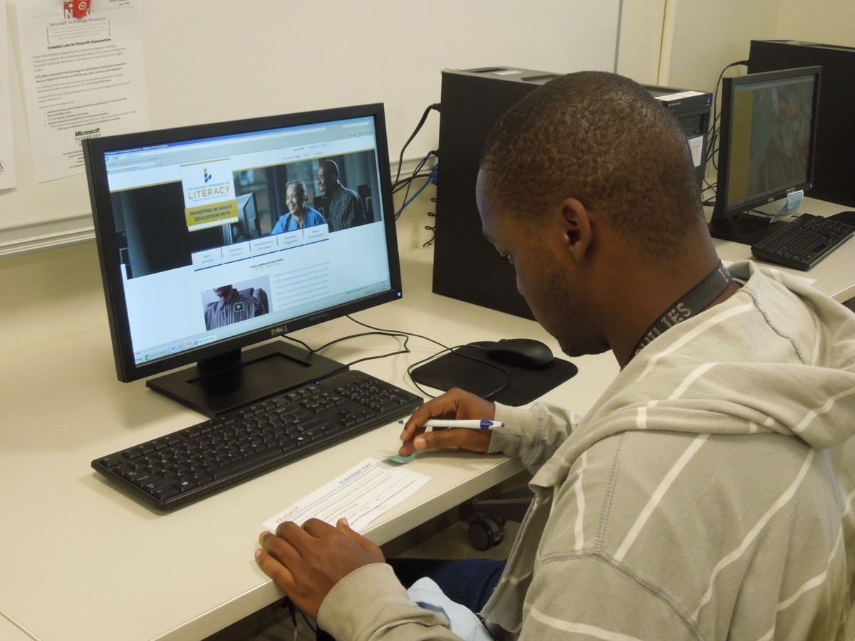 At a KEYSPOT computing center, October 2014.