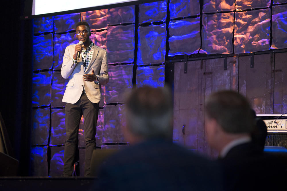 Garry Johnson pitches at Tech2Gether.
