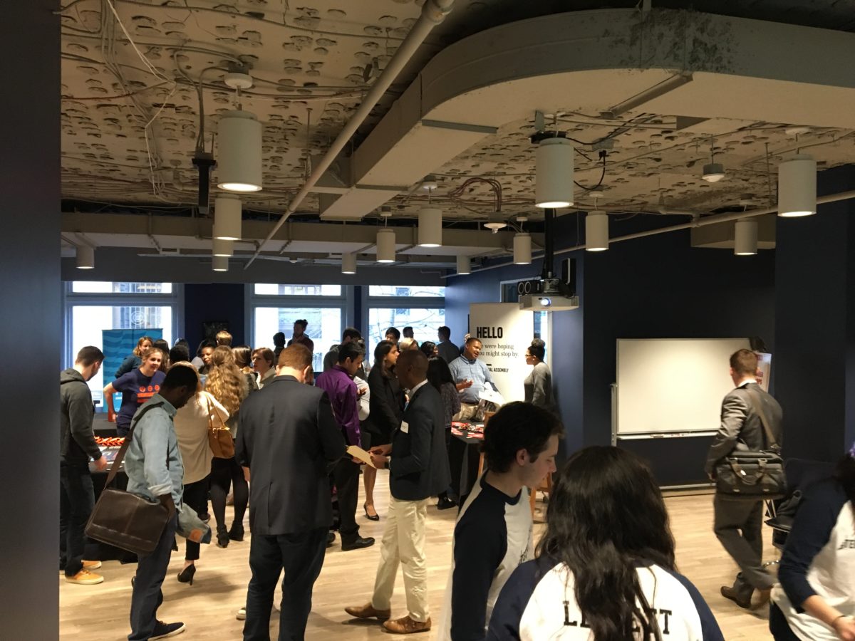 Job seekers mingle at NET/WORK DC 2017. (Photo by Tajha Chappellet-Lanier)