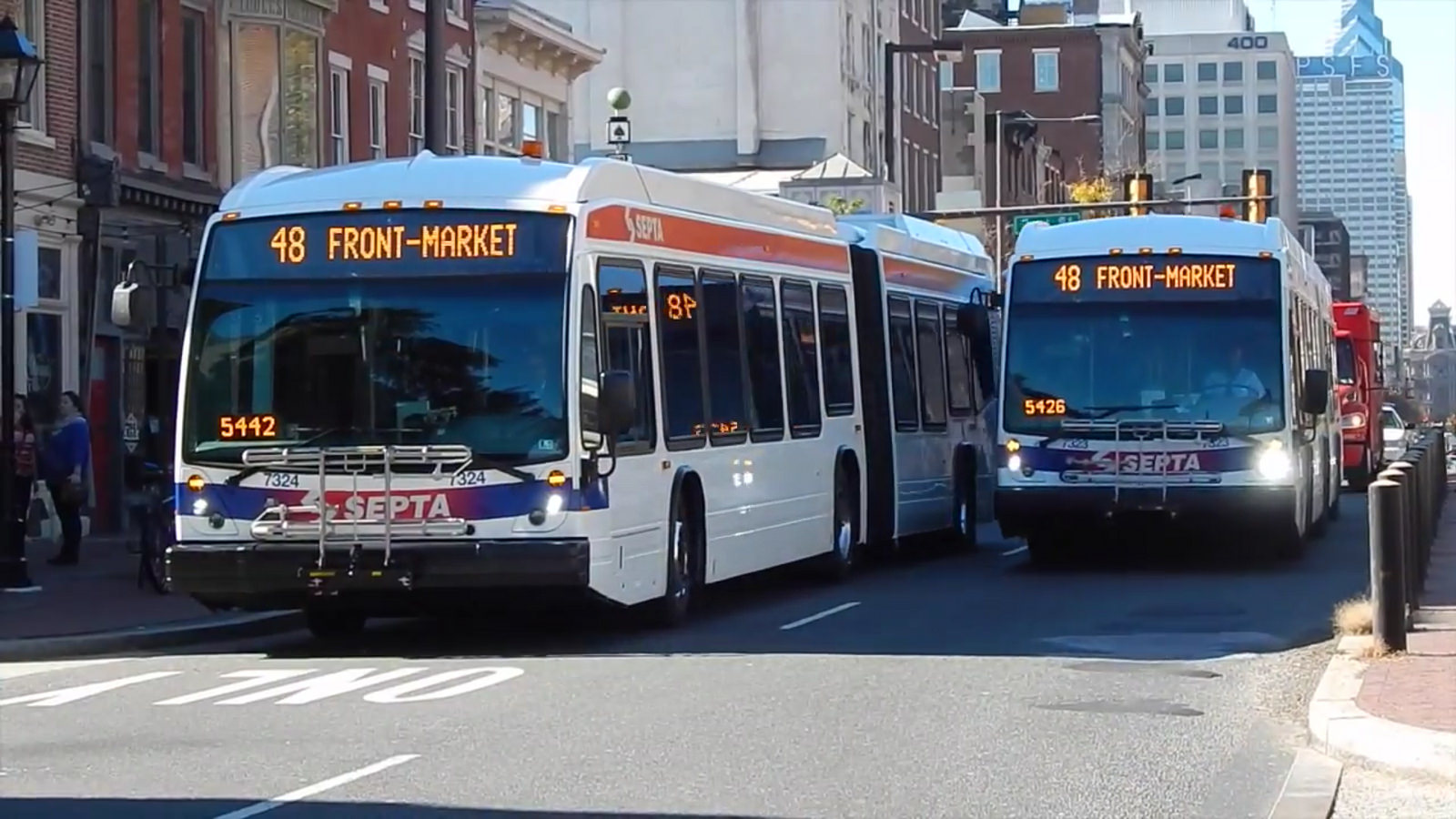 A pair of SEPTA buses.