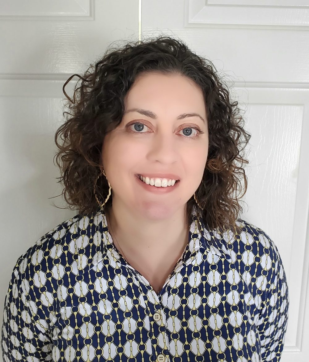 A headshot of Marcie Apelt.