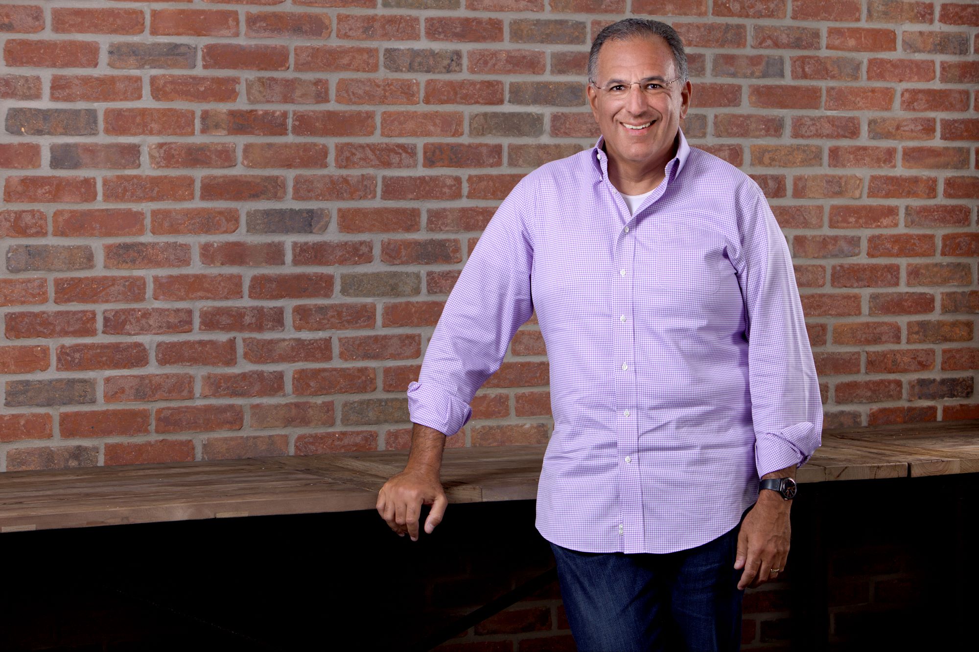This exec spent 30 years at one company, and thinks more people should do the same