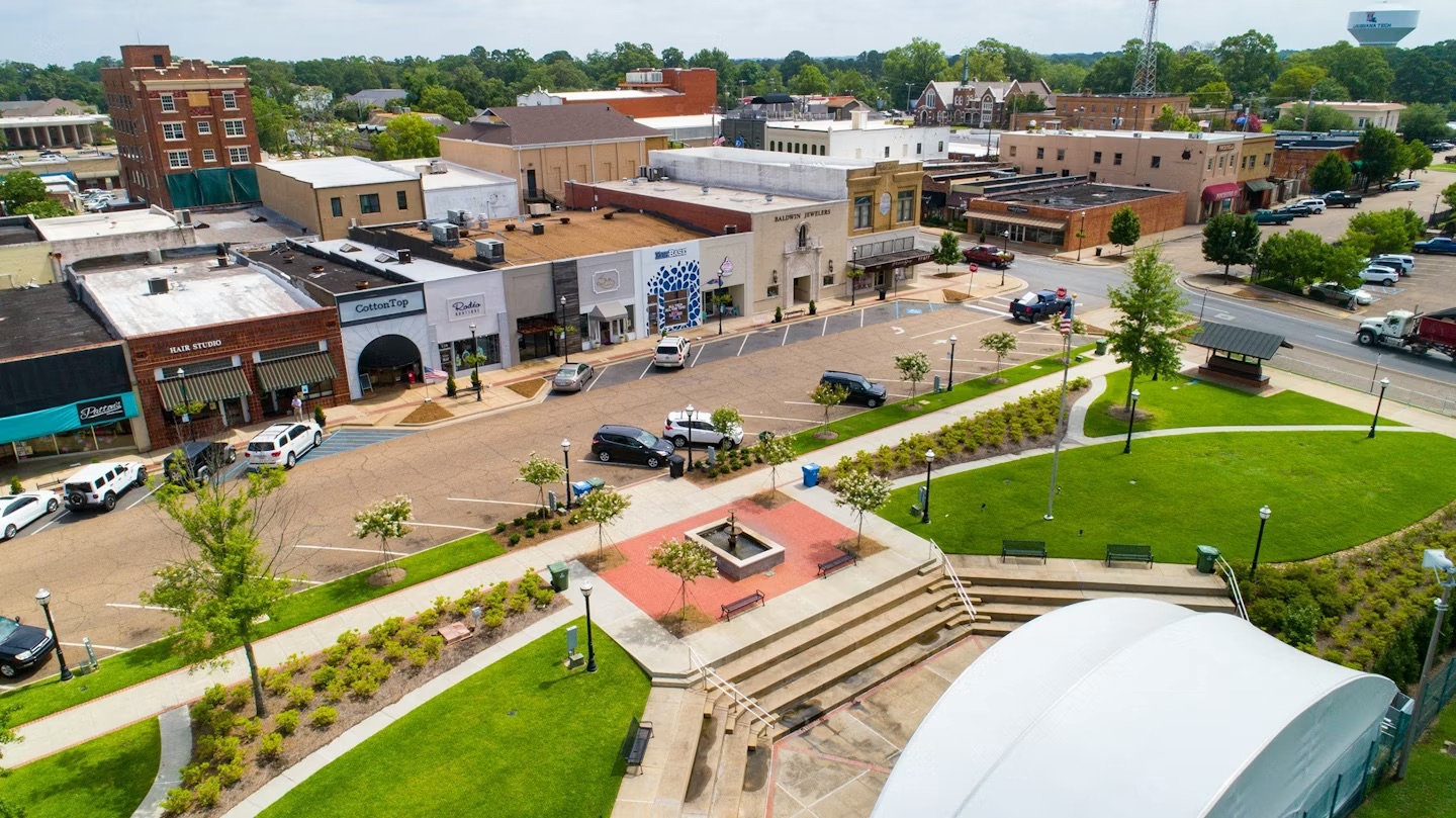 How states build innovation coalitions: Lessons from Arizona and Louisiana