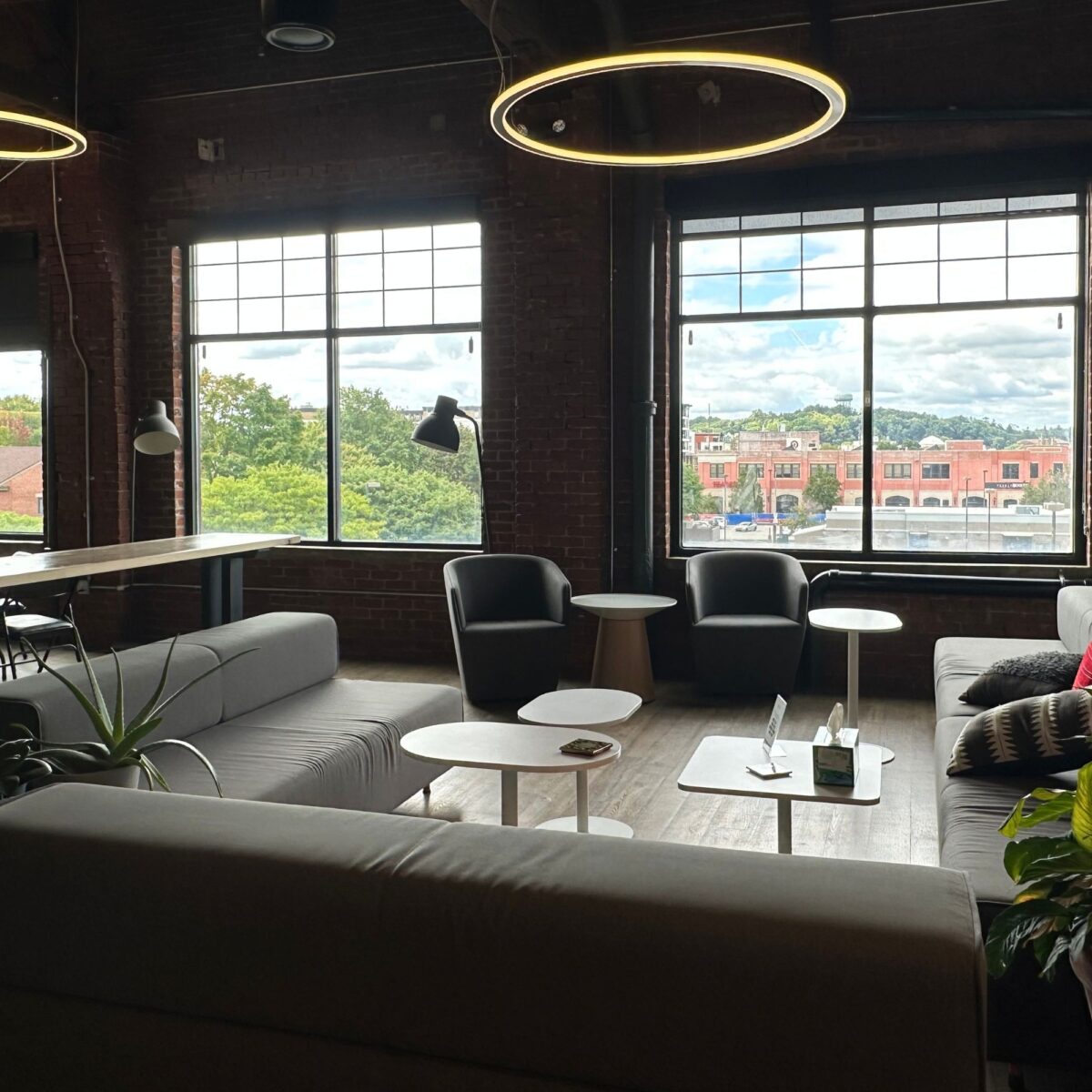 Pittsburgh coworking guide: Where to find desks, perks and local community